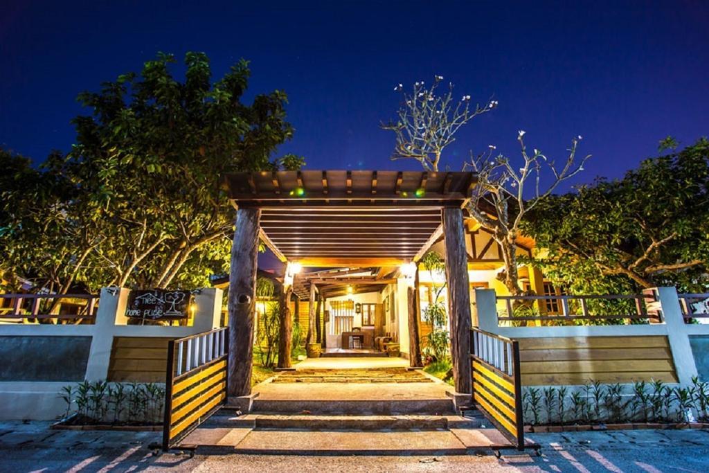 Tree Home Plus Nakhon Si Thammarat Luaran gambar